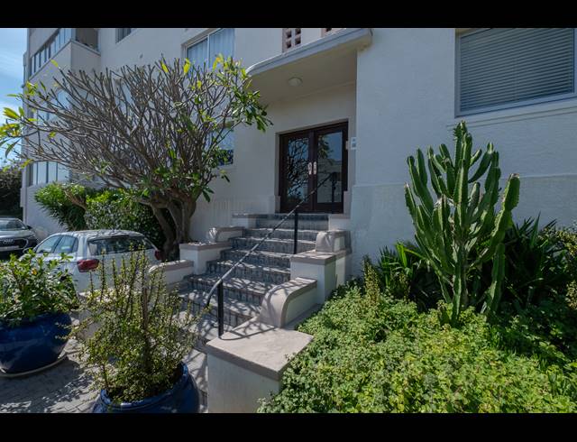 2 BEDROOM APARTMENT FOR SALE IN FRESNAYE